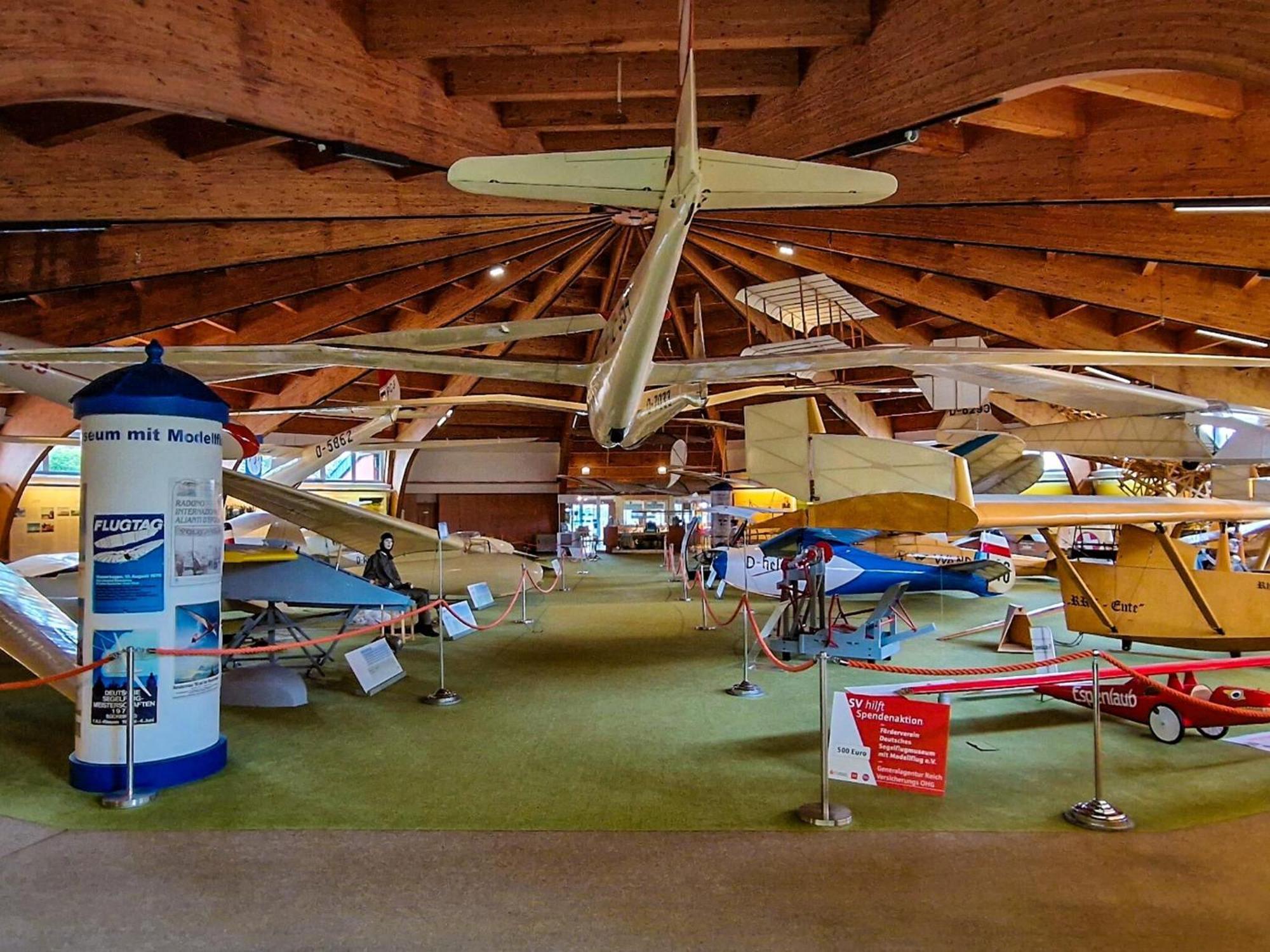 Berghotel Deutscher Flieger Wasserkuppe Gersfeld Exterior foto