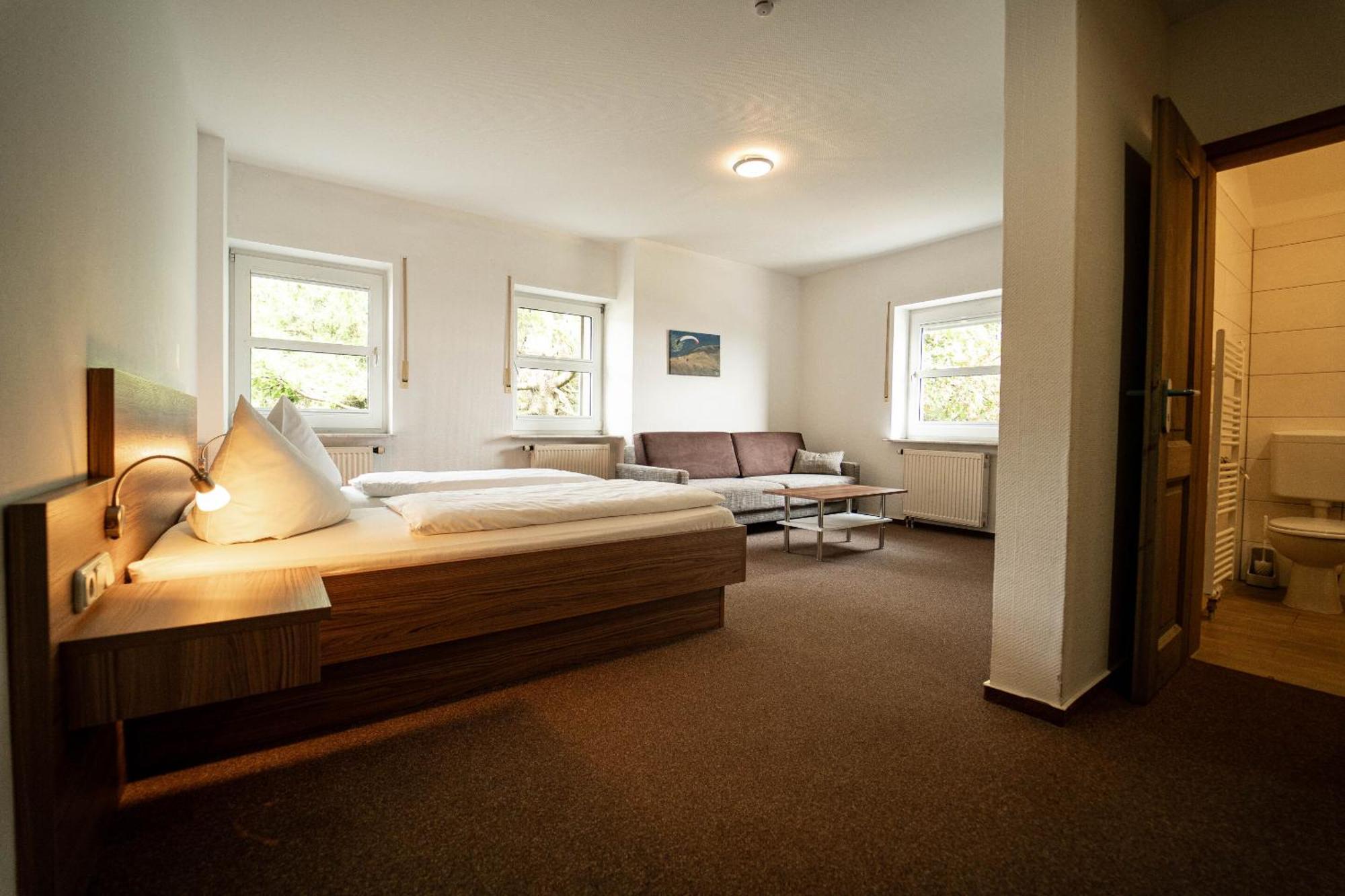 Berghotel Deutscher Flieger Wasserkuppe Gersfeld Habitación foto
