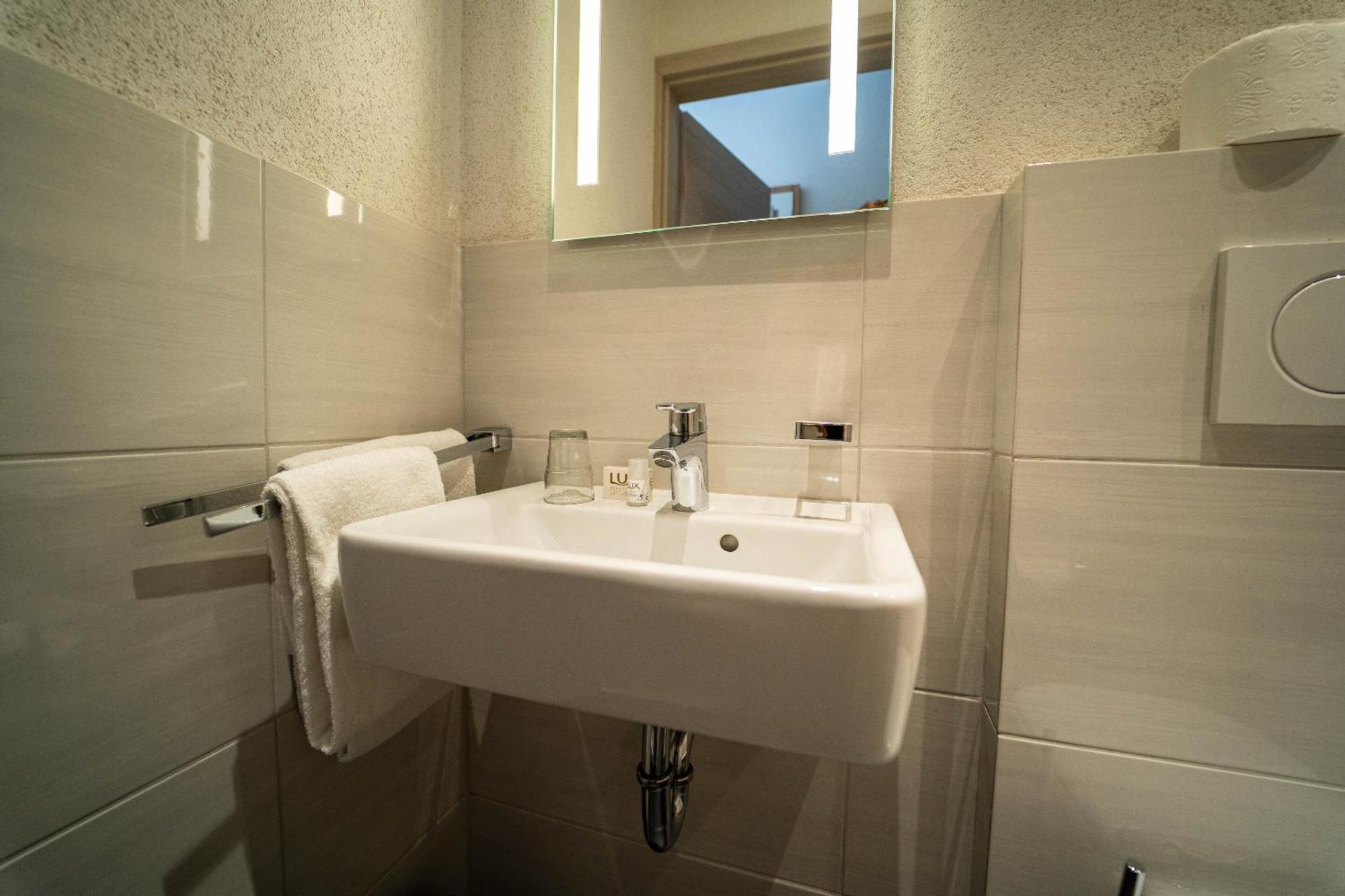 Berghotel Deutscher Flieger Wasserkuppe Gersfeld Habitación foto
