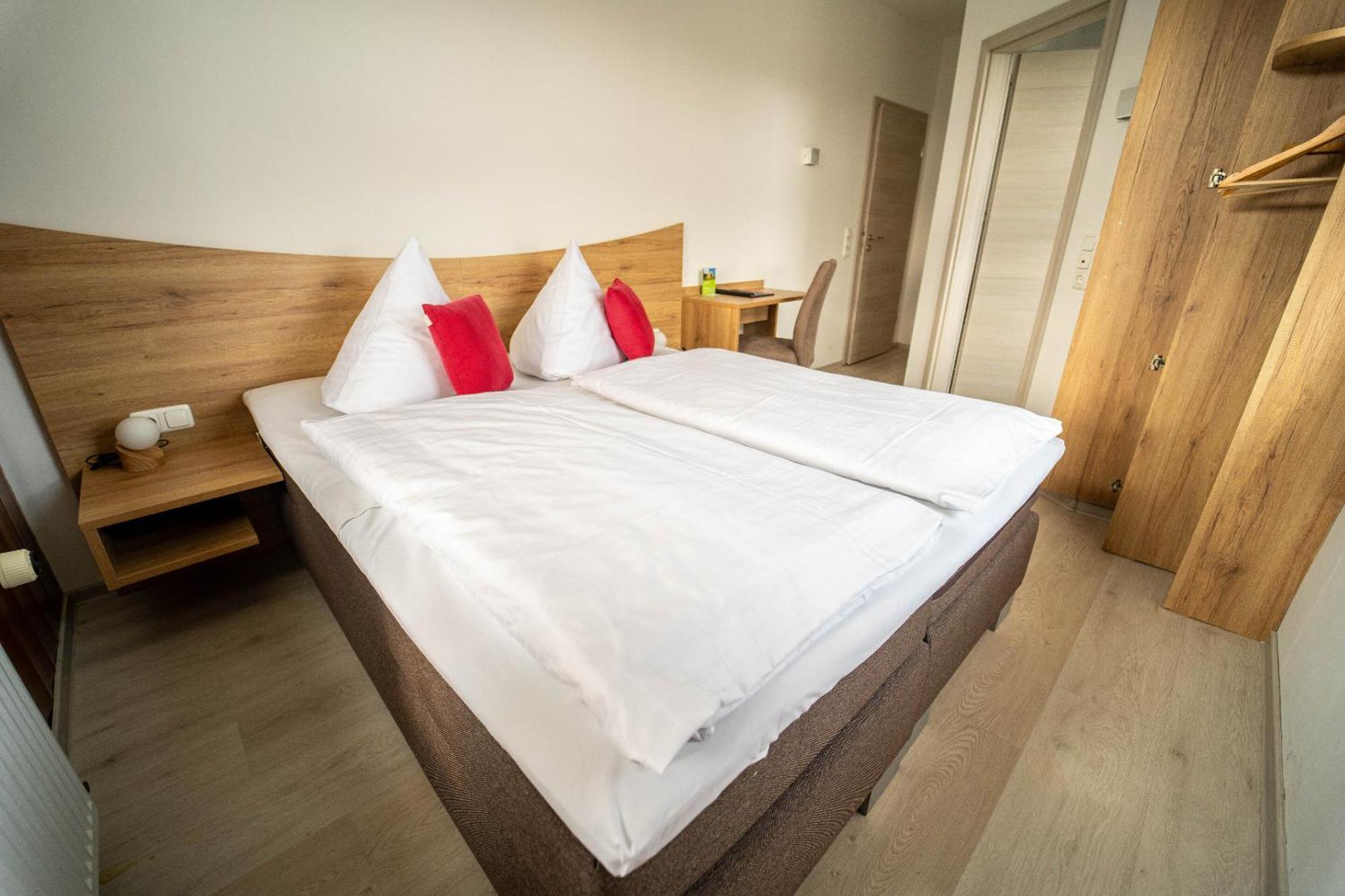 Berghotel Deutscher Flieger Wasserkuppe Gersfeld Habitación foto